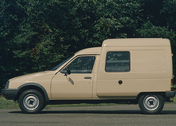 03_histoire_vehiculesutilitaires_camionnettes_capture